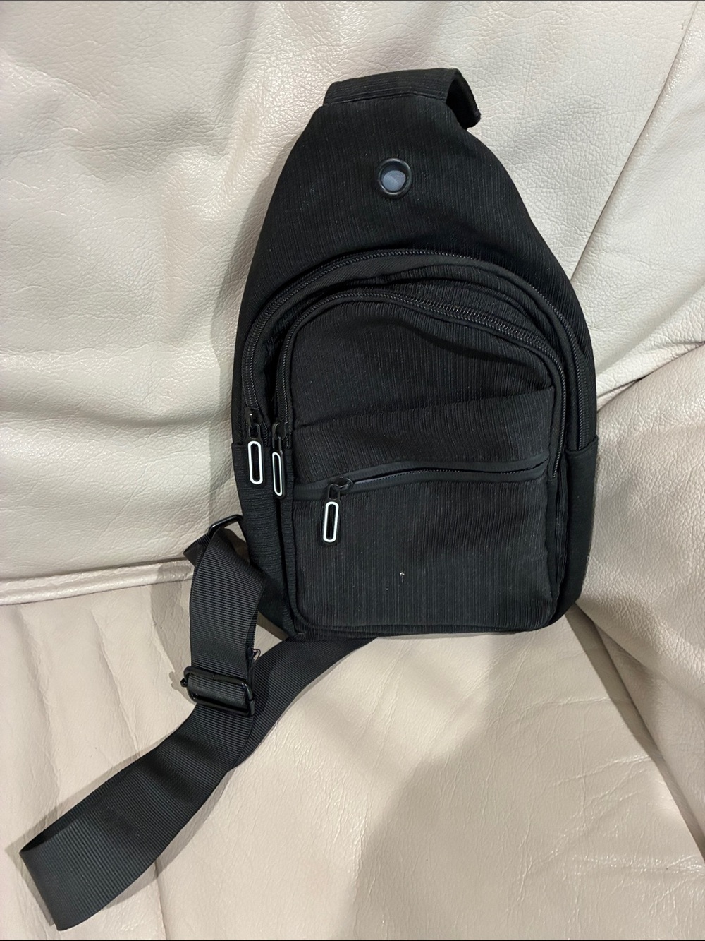 Men's Black Sling Crossbody Bag - Compact Everyday Carry